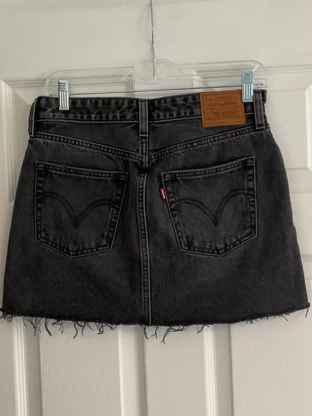 💐NWT💐Levi’s RECRAFTED ICON SKIRT Black - size 27 - Picture 6 of 7